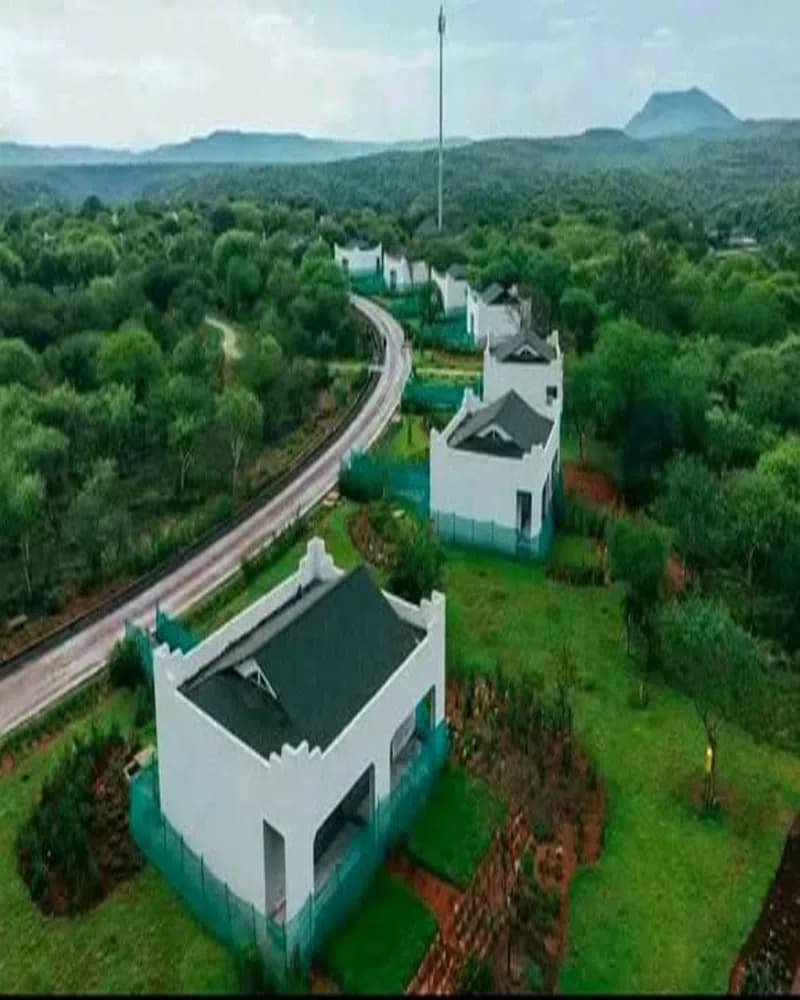 Sofumer Lodge Side View - Heritage Site